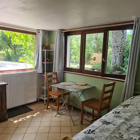 مزرعة للإقامة A La Ferme, Les Vergers Du Muscardin