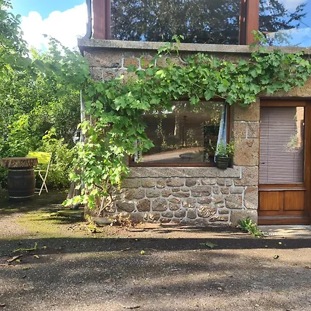A La Ferme, Les Vergers Du Muscardin * Breel